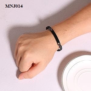 Men‘s Black Stainless Steel Bracelet MNJ014
